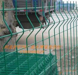 貴陽(yang)浸塑護(hu)欄(lan)網(wang)廠(chang)家批發安順(shun)三(san)角(jiao)折(zhe)彎防(fang)護(hu)網(wang)及(ji)園林(lin)綠(lv)化隔(ge)離(li)網(wang)規(gui)格與特種(zhong)勞(lao)動(dong)防(fang)護用品銷售